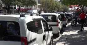 Siyah ve Altın Geleneksel Kurban Bayramı Facebook Gönderisi (1)