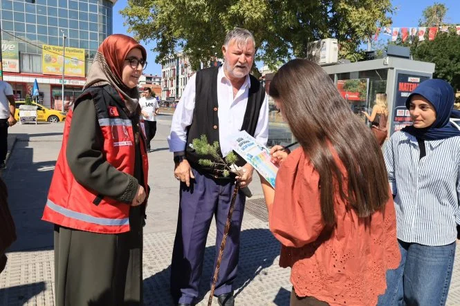 Dörtyol Meydanı’nda Çocuklardan İklim ve Çevre Farkındalığı